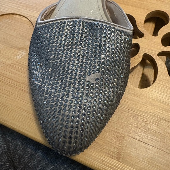 Steve Madden Vamp R Pewter Rhinestone
Studded Flat Size 10 - Picture 8 of 10